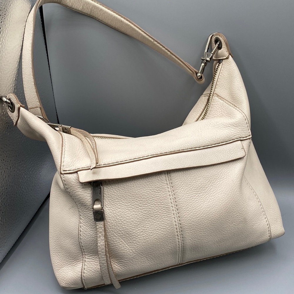 The Sak off-white leather bag.